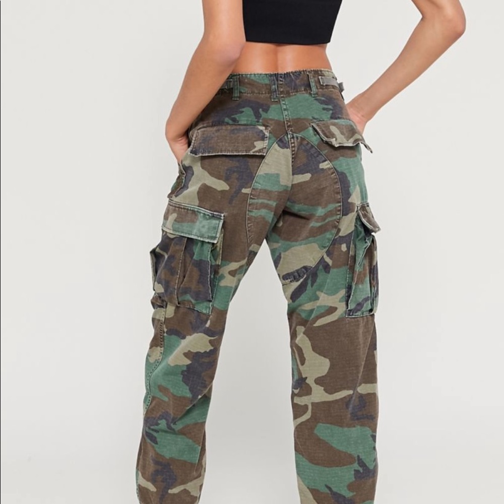 Urban Outfitters Vintage Camo Pants